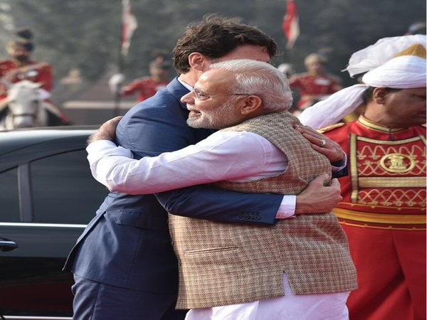 Modi welcomes Trudeau