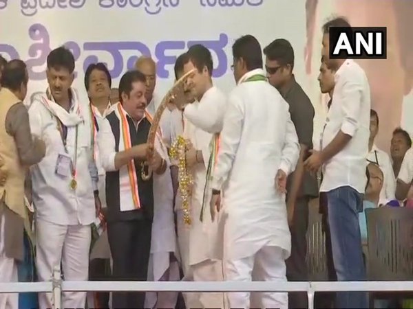 JD (S) MLAs join Congress