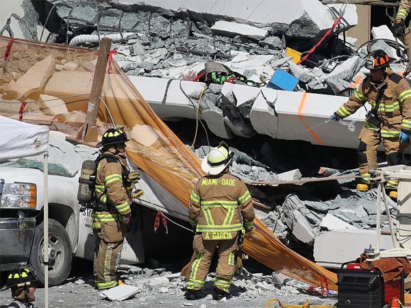 Florida university bridge collapses