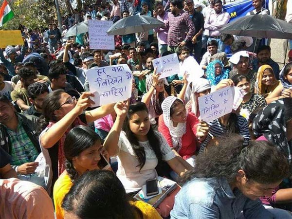 Shashi Tharoor appeals to students to withdraw protest as Govt agrees to CBI probe into SSC exam