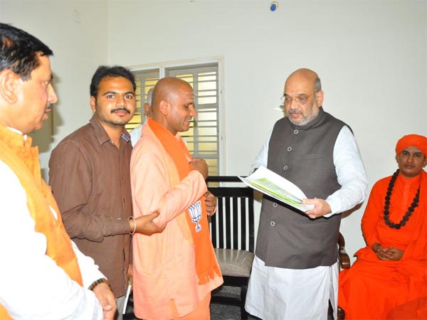 Basavanand Swamiji with BJP President Amit Shah