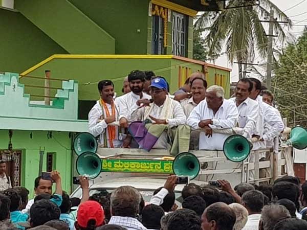 A whisper campaign by the Dalits in Karnataka which has Siddaramaiah worried A whisper campaign by the Dalits in Karnataka which has Siddaramaiah worried