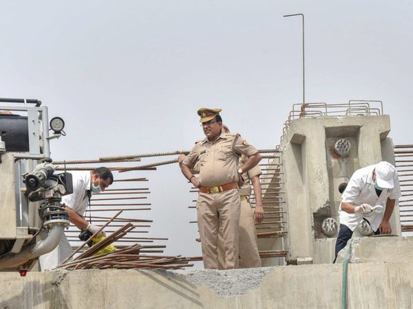 Forensic experts at the spot