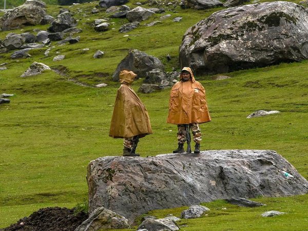 Amarnath Yatra resumes