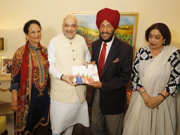 BJP chief Amit Shah with Sardar Milkha Singh and his wife Smt Nirmal Milkha Singh. BJP chief Amit Shah with Sardar Milkha Singh and his wife Smt Nirmal Milkha Singh.