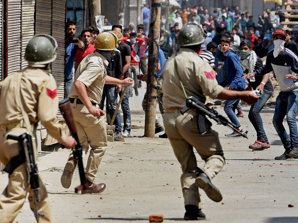 stone pelters stone pelters