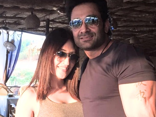 Delhi air hostess death case: Court dismisses anticipatory bail plea of Mayank Singhvis parents Delhi air hostess death case: Court dismisses anticipatory bail plea of Mayank Singhvis parents