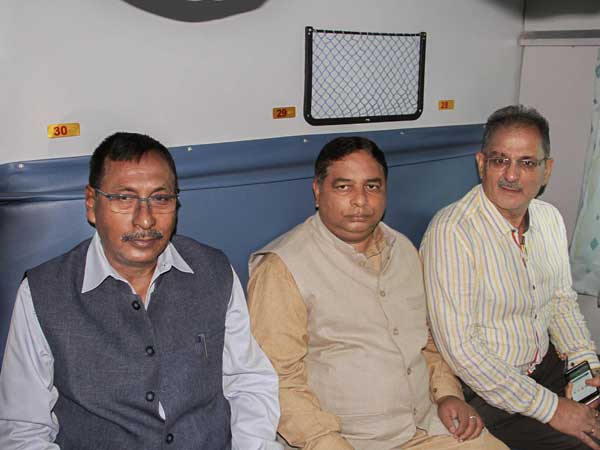 Humsafar Superfast Express flagged off from Jammu