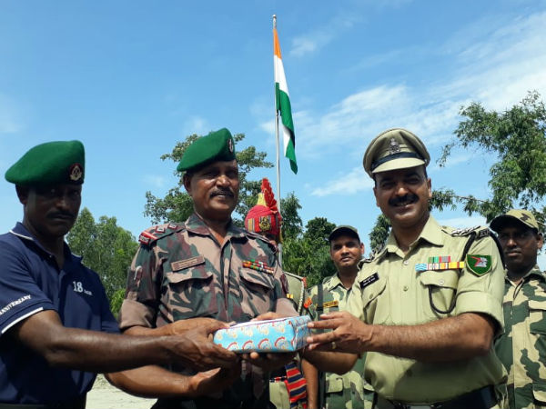 India, Bangladesh security personnel exchanges sweets at the border