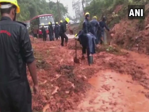 Landslide hit Chikkenduru near Madikeri Landslide hit Chikkenduru near Madikeri