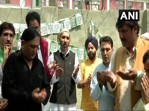 J&K BJP pay tribute to BJP worker Shabir Ahmad Bhat