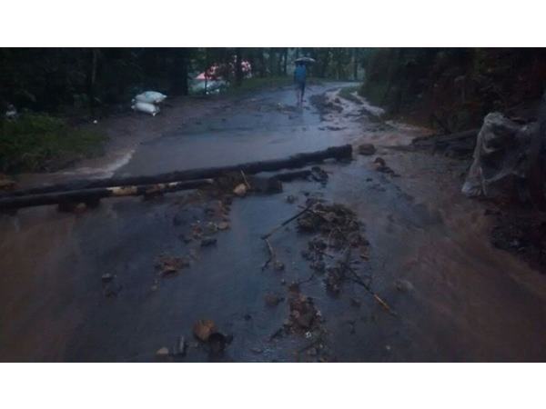 18 killed in landslide