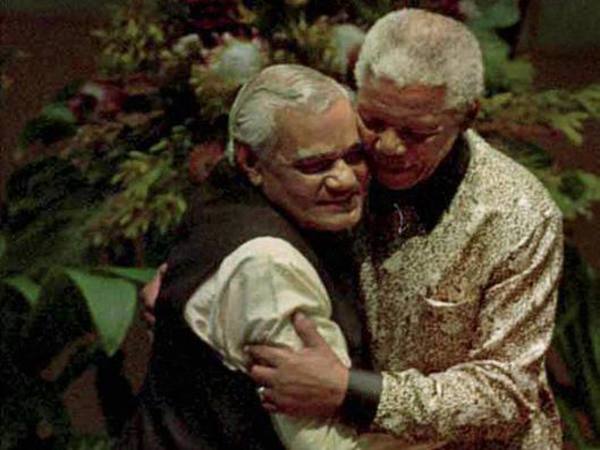 Vajpayee with Nelson Mandela