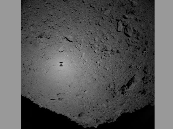 Incredible images from the rovers on asteroid Ryugu: Incredible images from the rovers on asteroid Ryugu: