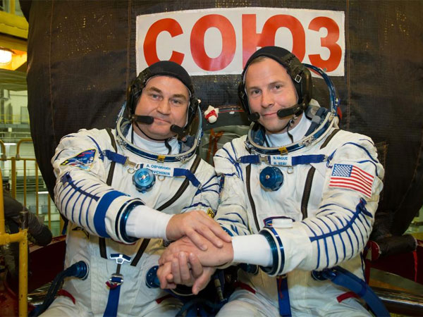 Alexey Ovchinin and Astronaut Nick Hagueis