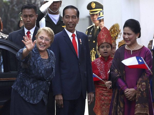 UN High Commissioner for Human Rights Michelle Bachelet (left)