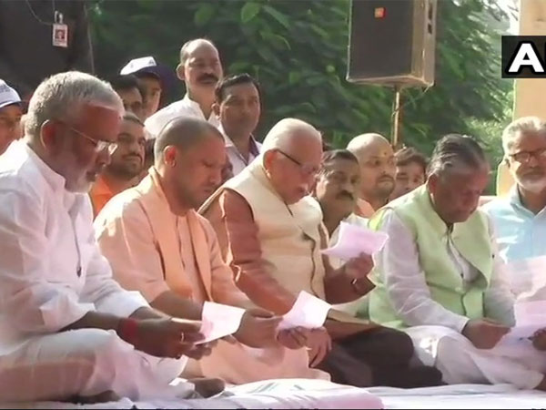 UP Governor Ram Naik and Chief Minister Yogi Adityanath