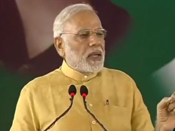 PM Modi extends Diwali greetings PM Modi extends Diwali greetings