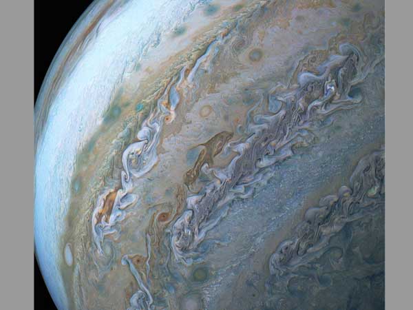 About NASA's Juno spacecraft: