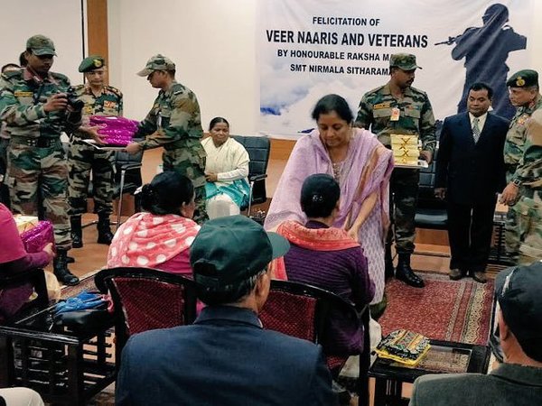 Nirmala Sitharaman meets veer naaris