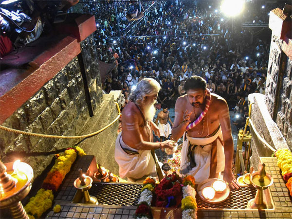 Padipooja at Sabarima Temple