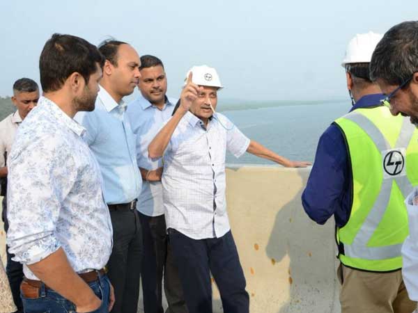 Parrikar inspecting under-construction bridge on Mandovi River
