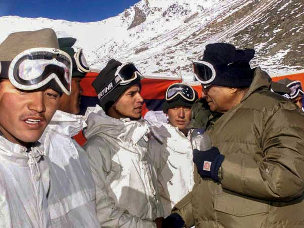 George Fernandes in Siachen