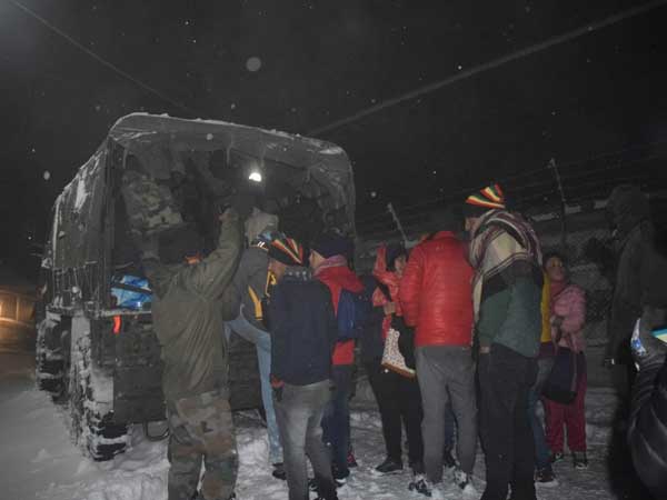Army had earlier evacuated over 3,000 stranded tourists from Nathula area: