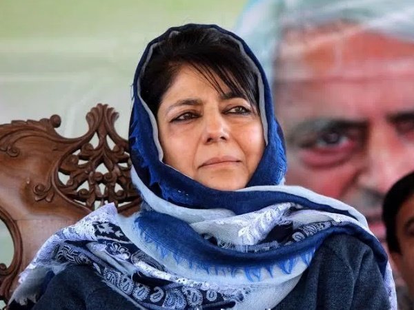 'We stand with Mamata ji', says Mehbooba Mufti 'We stand with Mamata ji', says Mehbooba Mufti