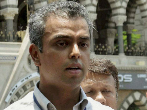 FIR registered against Congresss Milind Deora for allegedly violating poll code FIR registered against Congresss Milind Deora for allegedly violating poll code