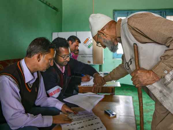 Teacher on poll duty dies of heart attack in Chhattisgarh Teacher on poll duty dies of heart attack in Chhattisgarh