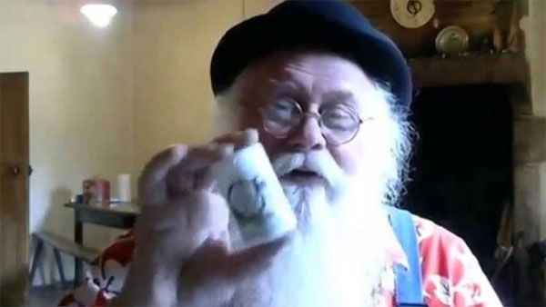 Say NO to smelly farts! Try this pill that will make your farts smell like roses Say NO to smelly farts! Try this pill that will make your farts smell like roses