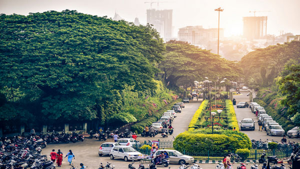 Is not speaking Kannada a major issue in Bengaluru, see what people have to say