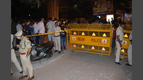 Police near Hans Raj Hans' office Police near Hans Raj Hans' office