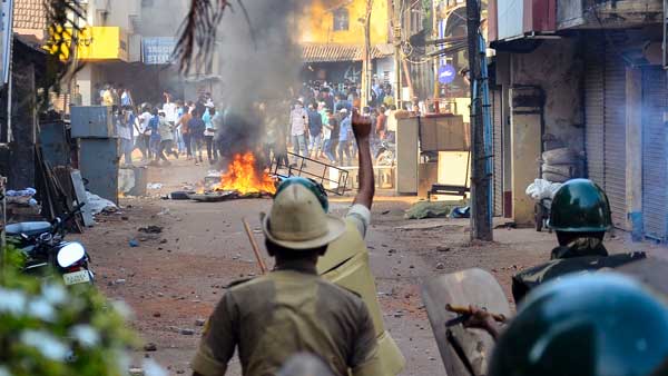 Mangaluru: Cong delegation denied permission to meet injured, bereaved families, detained at airport Mangaluru: Cong delegation denied permission to meet injured, bereaved families, detained at airport