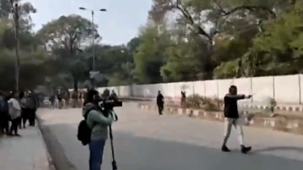 Student injured in firing at Delhi during anti-citizenship law protests