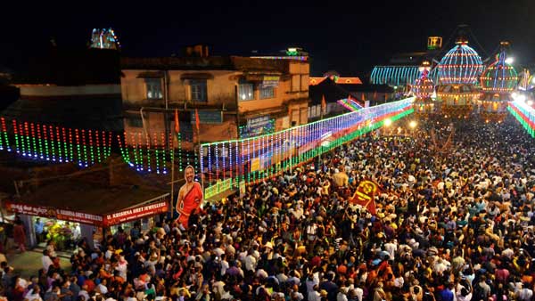 Why do people wear black clothes on this day?