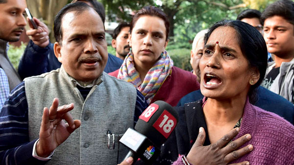 Hanging of convicts will restore faith of women in law: Nirbhayas mother Hanging of convicts will restore faith of women in law: Nirbhayas mother