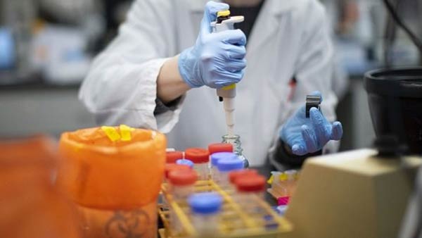 AIIMS planning to conduct clinical trial of plasma therapy in COVID-19 treatment AIIMS planning to conduct clinical trial of plasma therapy in COVID-19 treatment