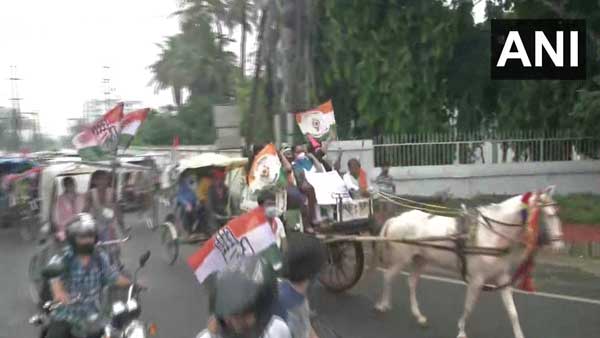 Congress leaders staged a protest against fuel price hike in India