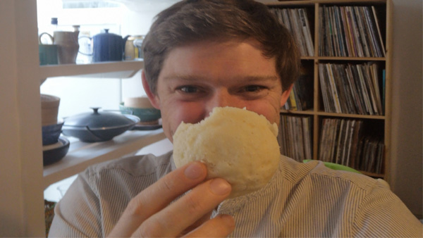 Tharoor saves the dignity of idly after British professor calls it boring Tharoor saves the dignity of idly after British professor calls it boring