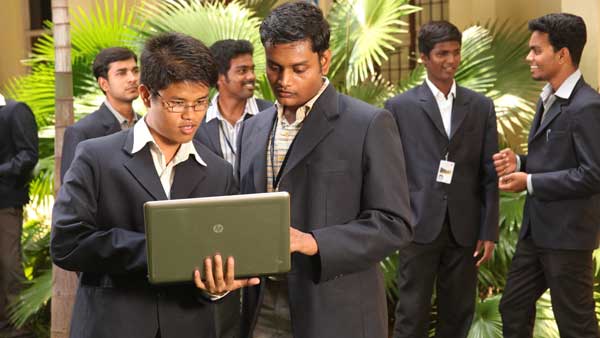 WHY MBA Business Analytics From VISTAS