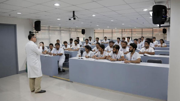 Study Medicine abroad at low tuition fee, but at a quality comparable to the best 