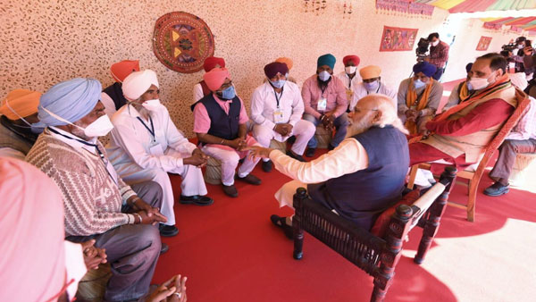 Farmers being misled by those who were once in favour of farm reforms: PM Modi