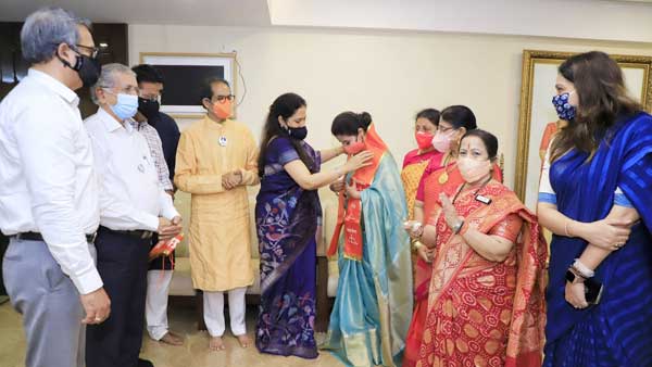 Urmila Matondkar joins Shiv Sena Urmila Matondkar joins Shiv Sena