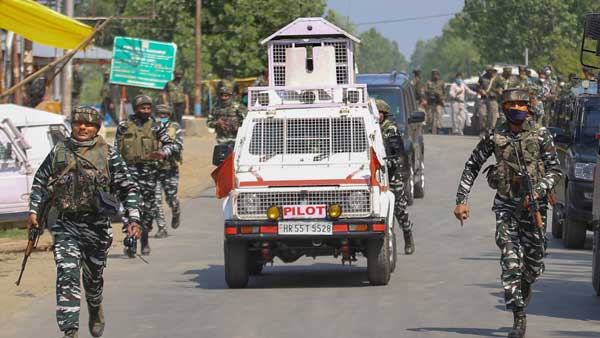 Local Lashkar-e-Tayiba and foreign terrorist behind Sopore terror attack Local Lashkar-e-Tayiba and foreign terrorist behind Sopore terror attack