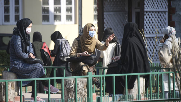 Educational institutes in J&K shut till mid-may amidst COVID-19 surge Educational institutes in J&K shut till mid-may amidst COVID-19 surge