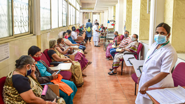 Why can’t you follow national immunisation policy programme for COVID-19 vaccines: SC to Centre Why can’t you follow national immunisation policy programme for COVID-19 vaccines: SC to Centre