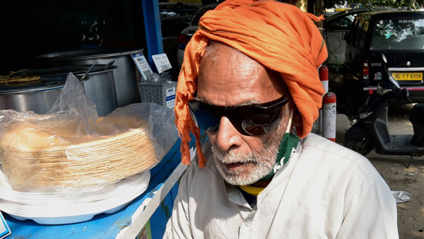 After suicide attempt, Baba Ka Dhaba owner discharged from hospital After suicide attempt, Baba Ka Dhaba owner discharged from hospital