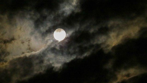 How to see the Strawberry Moon from India?